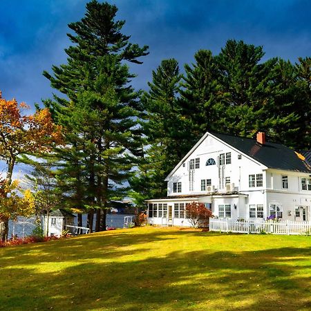 Wolf Cove Inn Poland Экстерьер фото