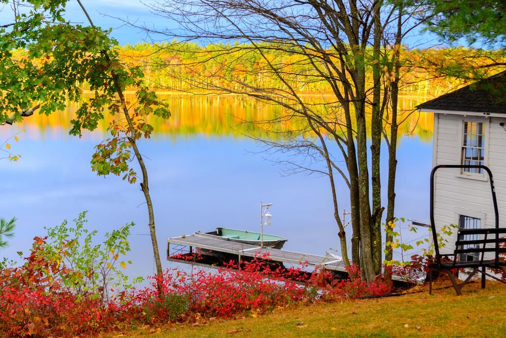Wolf Cove Inn Poland Экстерьер фото